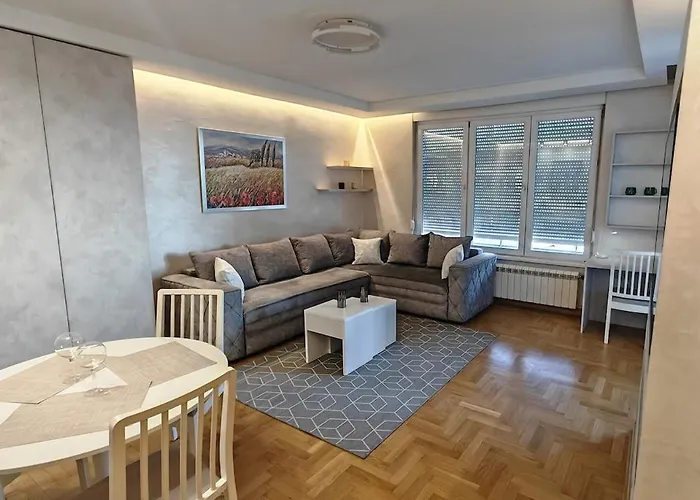Arena Lux Apartment